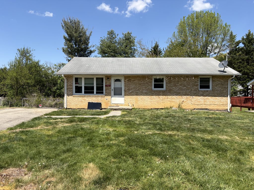 What Happens During a Free Home Evaluation in Roanoke? Banner